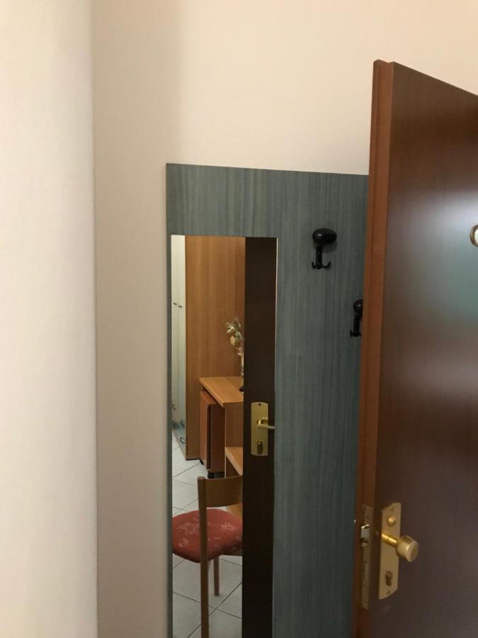 Hotel Amico Fritz Livorno Bagian luar foto