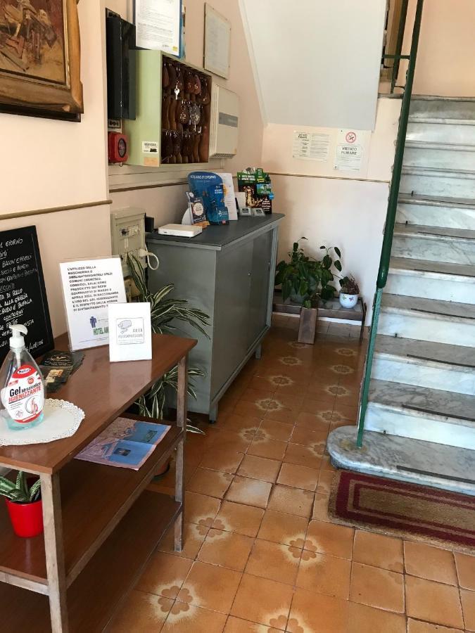 Hotel Amico Fritz Livorno Bagian luar foto